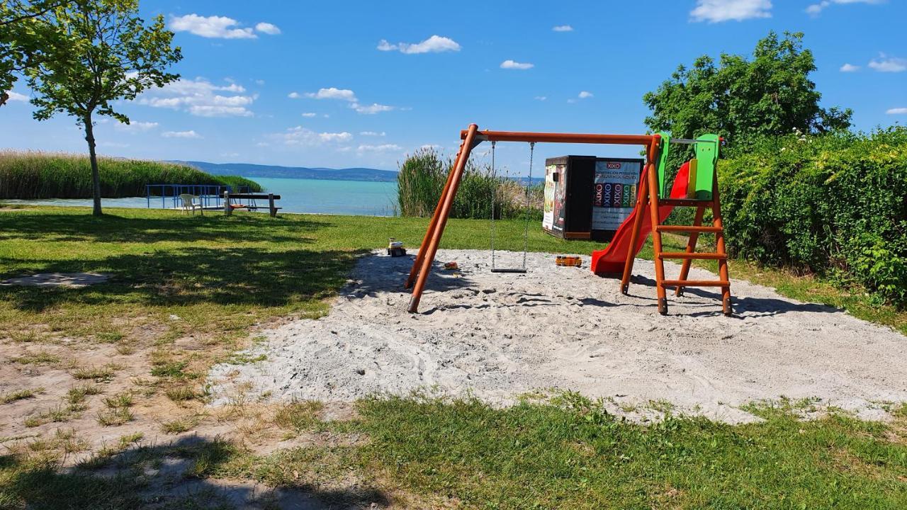 Wellapartman Zamárdi Zewnętrze zdjęcie
